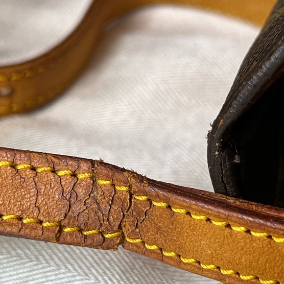 LOUIS VUITTON LV St. Cloud Monogram Crossbody Bag PM - Picture 7 of 13
